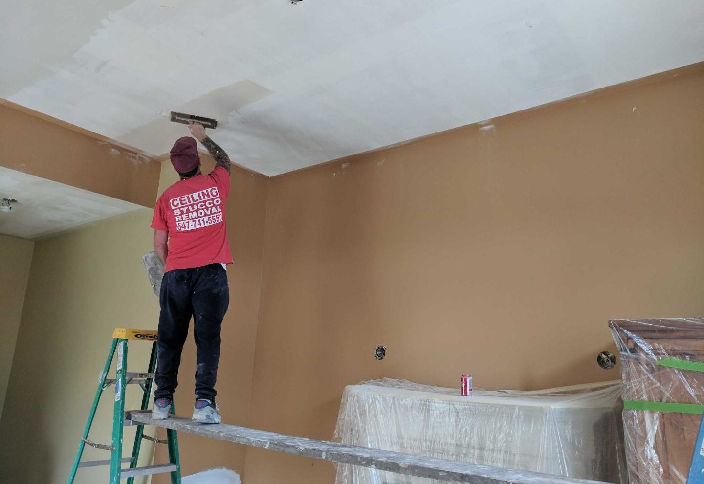 Best Ways To Redo And Remove A Popcorn Ceiling